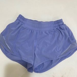Lululemon Hotty Hot Short 2.5 Size 2 *RARE COLOR*
